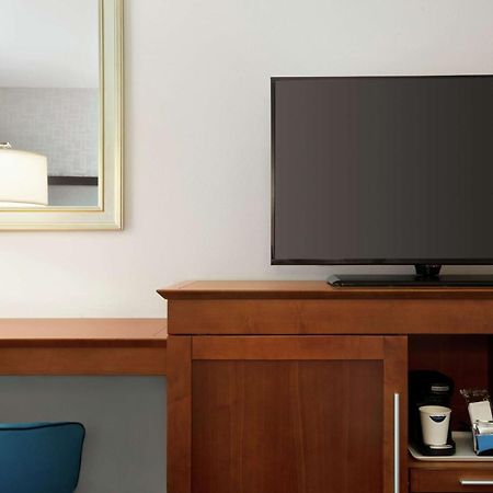 Hampton Inn & Suites Rosemont Chicago O'Hare Ngoại thất bức ảnh